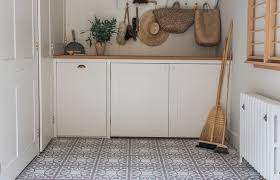 how to clean luxury vinyl flooring