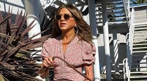 Her father is greek, and her mother was of english, irish, scottish, and italian descent. Jennifer Aniston Urges Followers To Assist India In Its Combat Towards Covid 19 Disaster Gossipchimp Trending K Drama Tv Gaming News