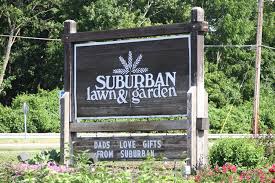 105th Roe Suburban Lawn Garden