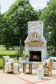 Cozy With These Outdoor Fireplace Ideas
