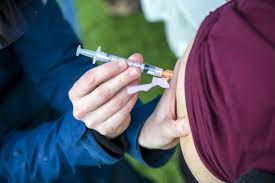 According to the province, receiving a second vaccine dose between 10 and 12 weeks provides an estimated 69 per cent protection. Covid 19 High Risk Health Care Workers Can Book Earlier Second Dose Ottawa Citizen