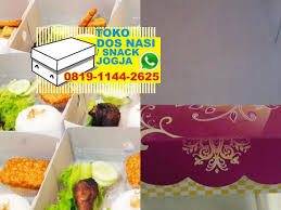Paket nasi box eksklusif ini memiliki menu dengan tampilan mewah sesuai dengan permintaan anda. Harga Kotak Nasi Putih Polos O819 1144 2625 Wa Kardus Nasi Kotak