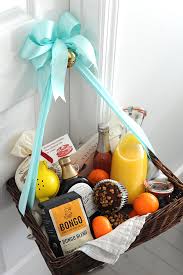 the gracious guest diy gift baskets