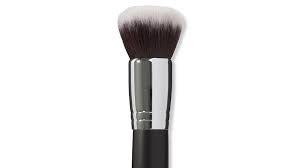 this 16 foundation brush has pers
