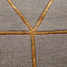 Das endergebnis ist eine wunderbar h Teppich Simbolo Von Bolia Grau Made In Design