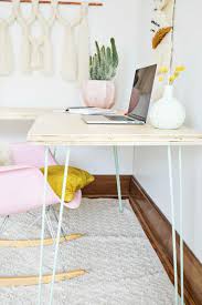 Corner desk ideas step plans crafts diy wall mounted. Transformable Hairpin Leg Desktop Diy A Beautiful Mess