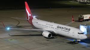 new livery qantas boeing 737 800