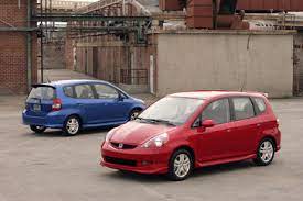 The honda fit distinguishes itself from all other subcompacts with agile handling, zippy performance, and impressive practicality. Subcompact 2008 Honda Fit Proves That Small Is The New Big
