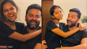 Prithviraj sukumaran elder brother indrajith sukumaran born on 5th may 1980 is also an actor who made his debut with oomappenninu uriyadappayyan in 2002 opposite. Prarthana Sharing The Dearest Moments With Her Father The Primetime