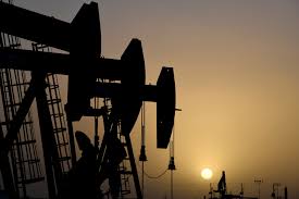 Oil prices fall 1% on worries of pandemic surge in India | Reuters