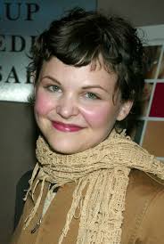 Yes, ginnifer is in the 2% of the human population who can pull that off. Look Back All Of The Most Beautiful Hairstyles Of Ginnifer Goodwin