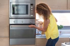 Most convection ovens are more versatile and come in multiple sizes, unlike regular freestanding ovens that are large and bulky, usually. Convection Oven Vs Conventional Oven What Is The Difference Which Is Better Chowhound