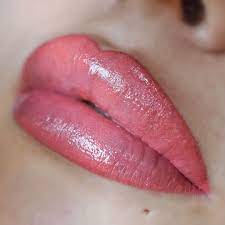 lips budapest permanent makeup