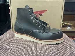 Authentic Red Wing 8890 Heritage Boots