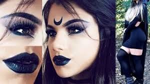 how to do dark halloween eye makeup as