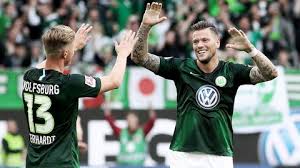 Haftasında ozan kabak'ın takımı schalke 04 ile wolfsburg'u karşı karşıya getiren maç. Wolfsburg Leave It Late To Beat Schalke Vfl Wolfsburg