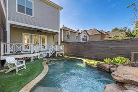 homes with a pool in houston