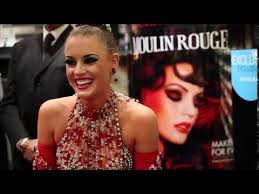 collection moulin rouge x make up for