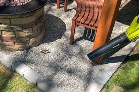 how to make a pea gravel patio in a