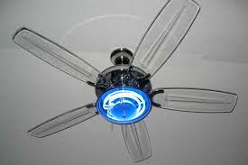 This stylish and inexpensive fan has. Unique Ceiling Fans To Freshen Your Home Azgathering Com Ventilator Ventilator Mit Licht Deckenleuchte Schlafzimmer