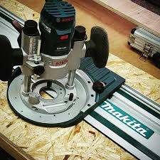 As well as guide rails for use with sp6000 and dsp600 saws, we also stock joining bar connectors, guide rail clamps and a if you need your makita guide rails in a hurry, simply place your order by. Here S A Happy Marriage A Bosch Router On A Makita Guiderail Despite Very Different Guide Rail Systems The Bosch Rail Adapter A Bosch Makita Happy Marriage
