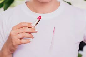 how to remove lipstick stains from clothing
