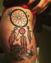 Dreamcatchers can filter out bad dreams so only the good ones will enter your minds. 30 Dreamcatcher Tattoos On Thigh Inspiring Ideas For 2021 Spiritustattoo Com