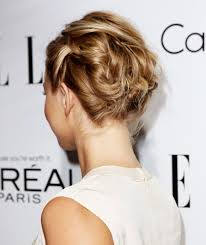 After securing your hair in a bun, clip skinny strips of hair extensions all around the base of the elastic. 44 Incredibly Chic Updo Ideas For Short Hair