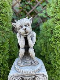Gargoyle Figure Garden Statue For