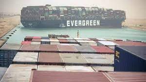 Massive container ship runs aground in Suez Canal, creating traffic jam -  CNN