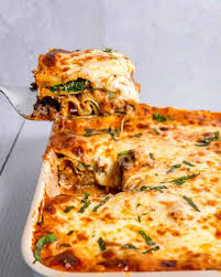 spinach and beef lasagna with