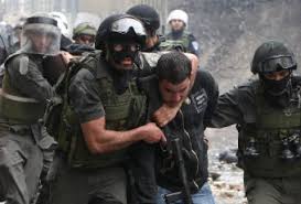 بالأسماء : قوات الاحتلال تعتقل أكثر من 16 فلسطينيًا بالضفة والقدس Images?q=tbn:ANd9GcRxLw3mCQrlvZ8waMYXuCqgiM5Zm_Cv2jXsuxQJTdRk_Cxn3usf