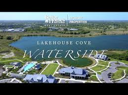 Living In Lakehouse Cove Waterside At