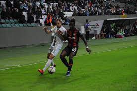 Giresunspor, Fatih Karagümrük'ü 3-1 ile geçti