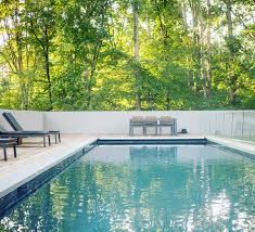 How To Choose Tile For Your Pool Home