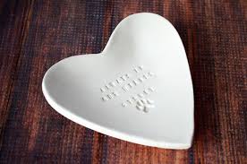 Selecting the right gift for a grieving pet owner is a sign of compassion and helps them feel closer to their cherished animal. Dog Sympathy Gift Pet Sympathy Gift Pet Memorial Gift Loss Of Pet Gift Always In Our Hearts With Pet S Name Heart Shaped Bowl Susabella