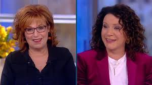 Short hair is made for the actress. The View Co Host Joy Behar Curb Your Enthusiasm Star Susie Essman Reunite For A Totally Disrespectful Evening Of Short Plays Abc7 New York