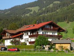 Die familie thannheimer bietet ferienwohnungen in oberstdorf für ihren urlaub im grünen: Ferienwohnung Sonnenkopf Oberstdorf Herr Peter Rotzler