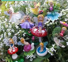 Miniature Ornaments For Fairy Gardens