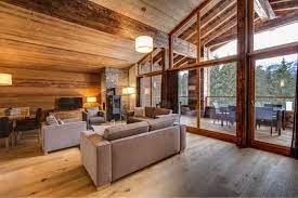 Una casa di montagna deve essere decorata rispettando l'ambiente circostante. Arredare Uno Chalet Di Montagna Foto Design Mag