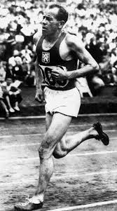 Through the late forties and early fifties, zatopek was almost invincible. Die Olympischen Spiele In Helsinki Emil Zatopek Nicht Schon Aber Schnell