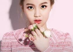 Ngay sau khi album đầu tay vừa được phát hành tại Hàn Quốc, YG Entertainment đã lên kế hoạch Nhật tiến cho cô bé tân binh Lee Hi. - vua-moi-ra-mat-lee-hi-da-ruc-rich-nhat-tien