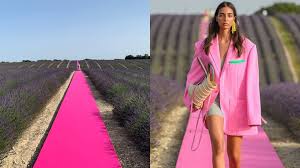 jacquemus pink catwalk in a lavender