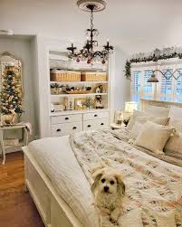 charming christmas decor bedroom ideas