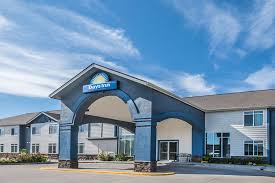 Nothing brings us closer like the experience of getting away and creating moments. Days Inn By Wyndham Great Falls Pet Friendly Great Falls Mt Hotel