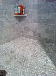 Kept the main bath floor tile going into the shower and the square marble tile for a shower walls, or. Pin On House