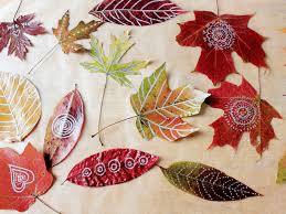 10 favorite autumn leaf crafts for kids