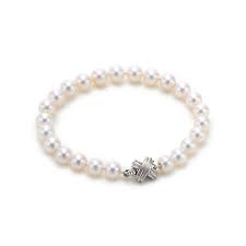 Das design wird nur einmal bezahlt. Tiffany Signature Pearls Perlenarmband In 18 Karat Weissgold Tiffany Co
