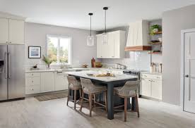 white kitchen cabinets