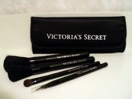 victoria s secret makeup brush set with bag